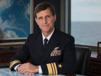 Portrait éditorial photo-réaliste de Tim Gallaudet dans un bureau à thème maritime